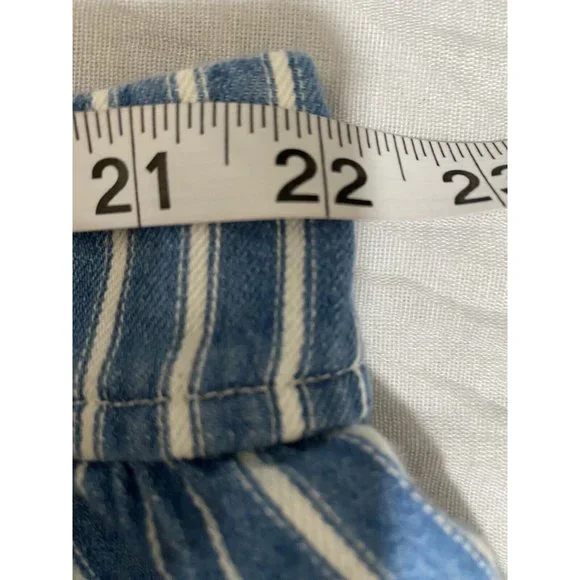 Old Navy women's Chambray cropped halter top blue and white Size medium - Picture 5 of 10